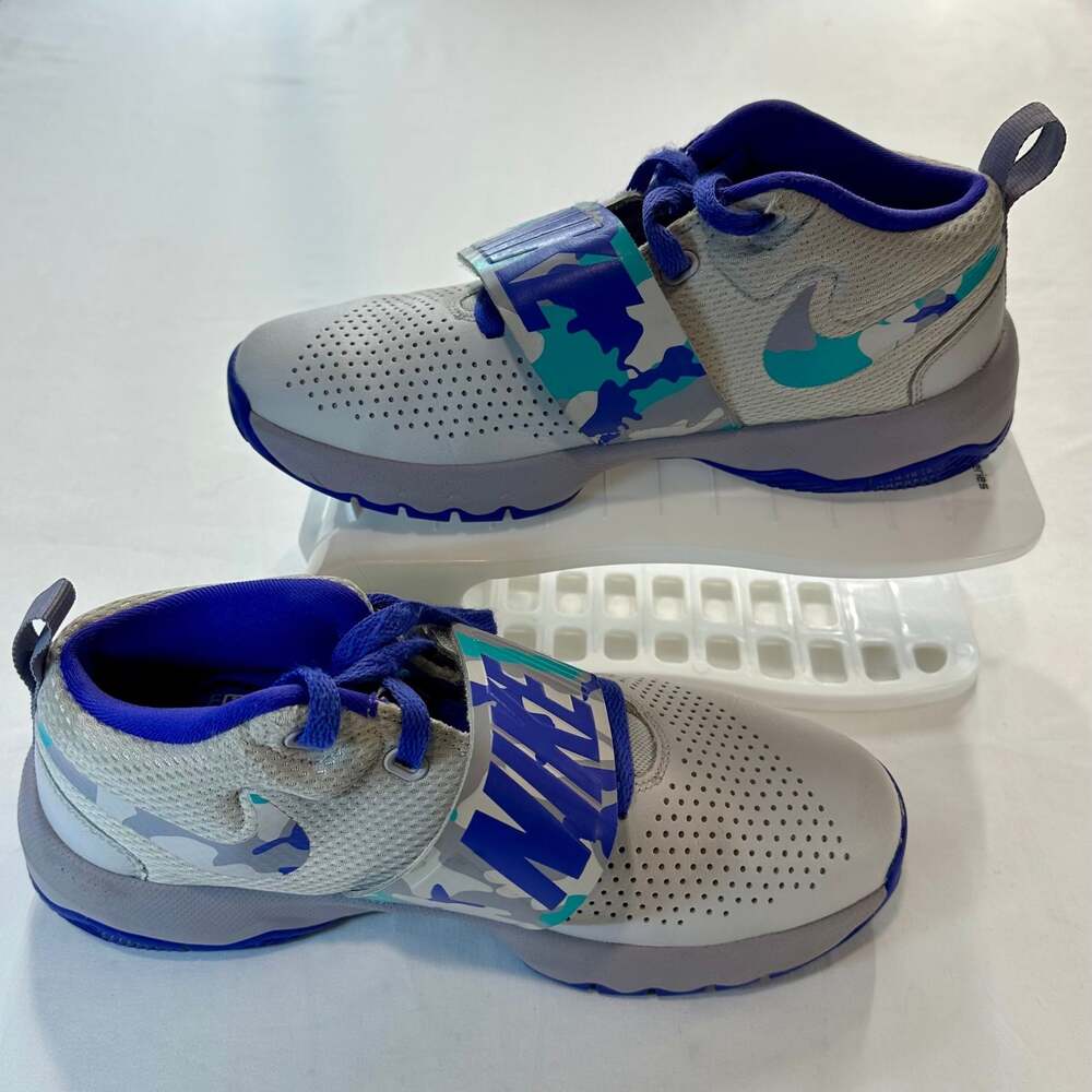 Nike Team Hustle Youth Basketball D8 Sneakers Shoes US 6Y, EU 38.5